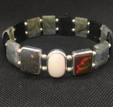 Naramok z opalov, labradoritu a obsidianu v striebre 925/1000